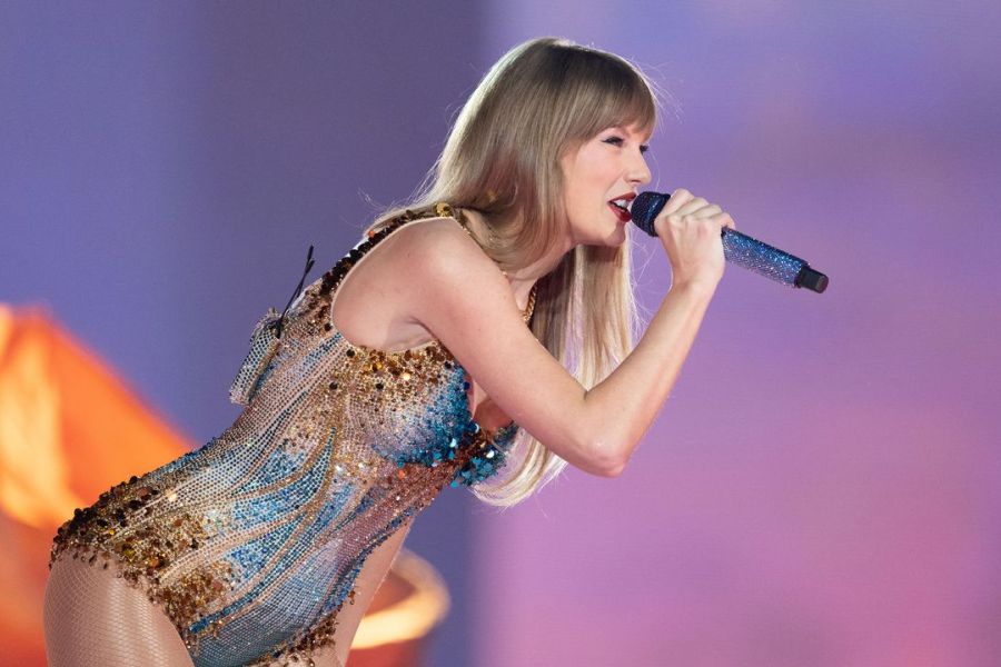 OMONDO CÉLÉBRITÉS - Taylor Swift bat un nouveau record avec son film-concert "The Eras Tour"