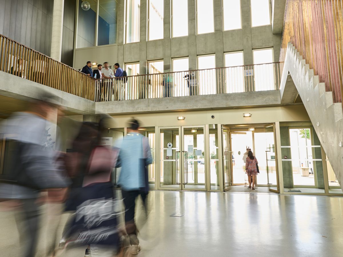 OMONDO ÉDUCATION : Polémique à Toulouse - Un professeur suspendu pour des propos sur le conflit à Gaza