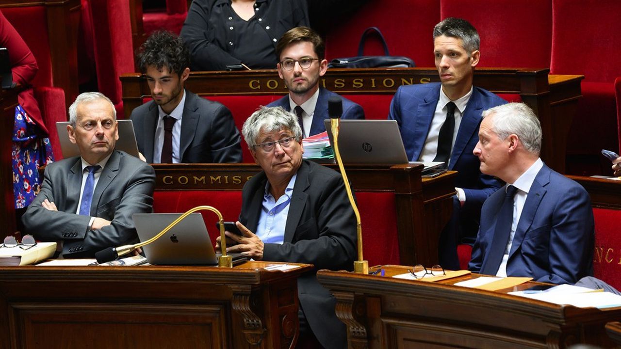 OMONDO ÉCONOMIE : "Superprofits" des grandes entreprises - Une nouvelle taxe approuvée par la commission des finances