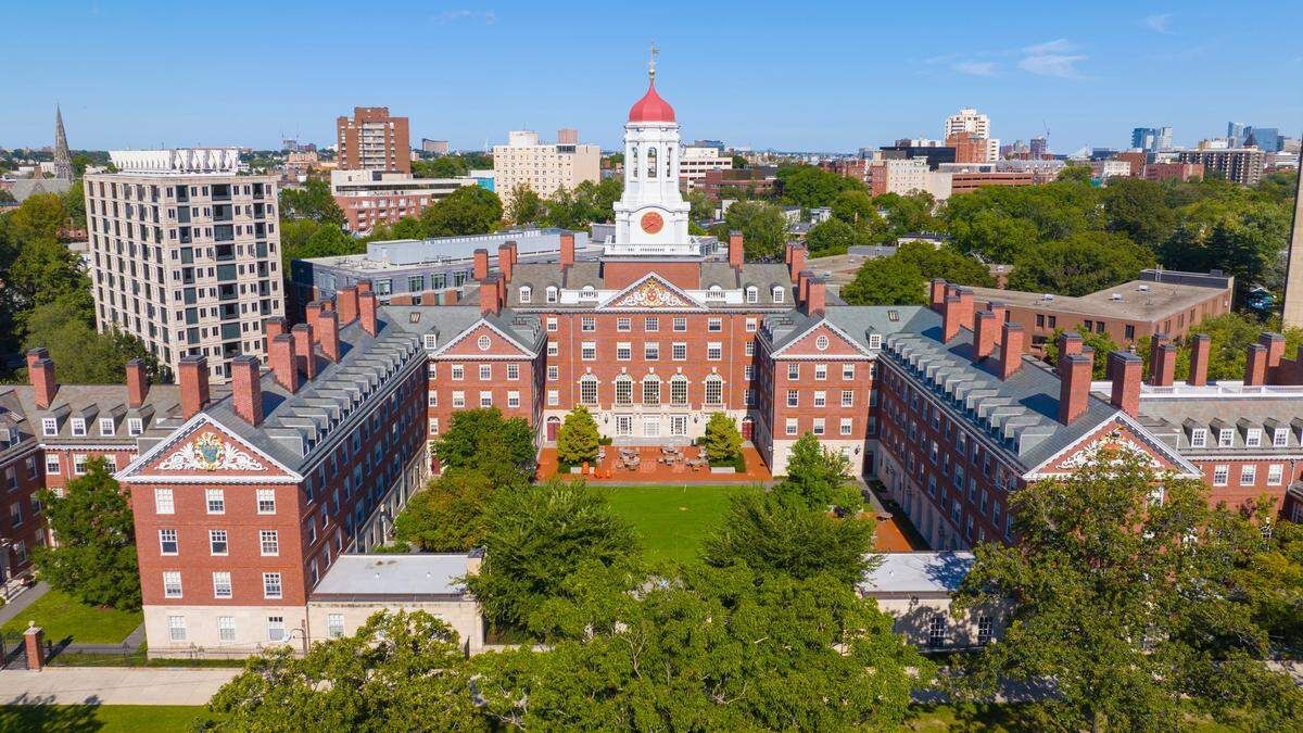 Harvard riposte à l'administration Trump et refuse ses exigences