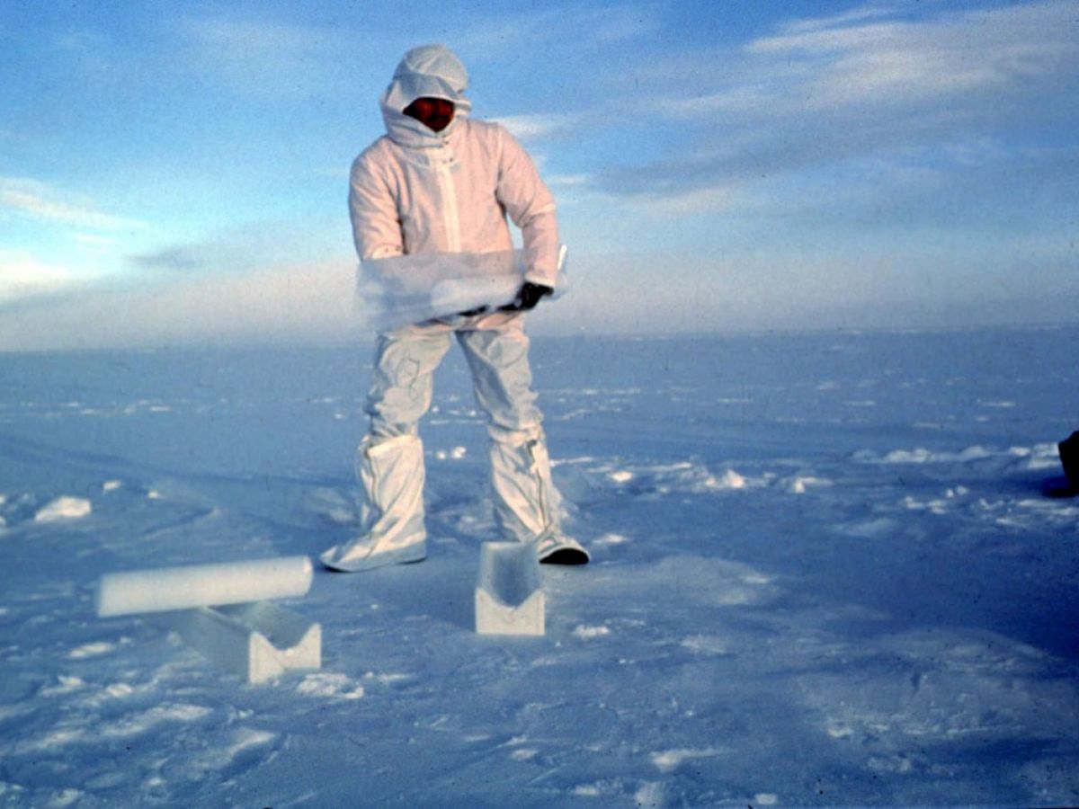 Carottes de glace antarctique : Bruxelles déchiffre le paléoclimat pour anticiper l’avenir mondial