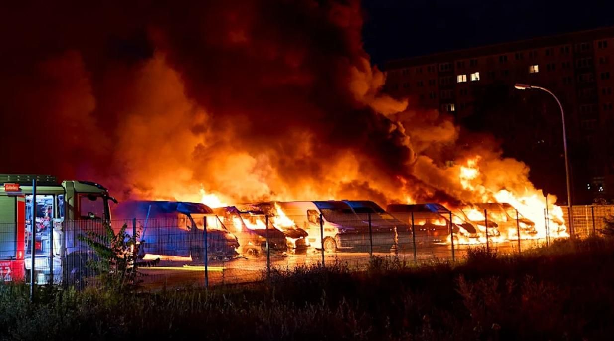 Berlin frappée par un incendie, piste antimilitariste privilégiée