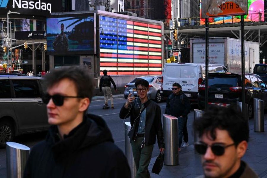 Wall Street et le pétrole s’envolent après l’annonce par Trump d’une pause sur les droits de douane réciproques