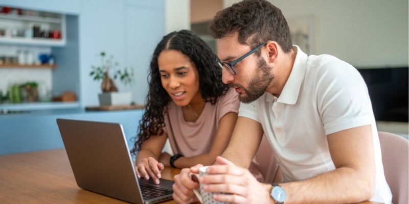 Fin de l'ADSL : Pourquoi 800 communes basculent au "tout-fibre" ce 30 janvier