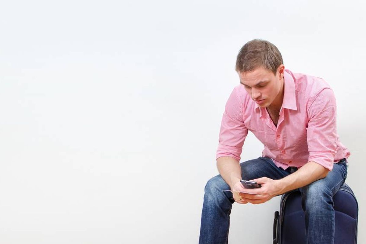 DOSSIER FINAL 2 : L'ÉPIDÉMIE INVISIBLE – LA CRISE DE LA SOLITUDE ET LE DÉCLIN DU LIEN SOCIAL DANS LES MÉGAPOLES