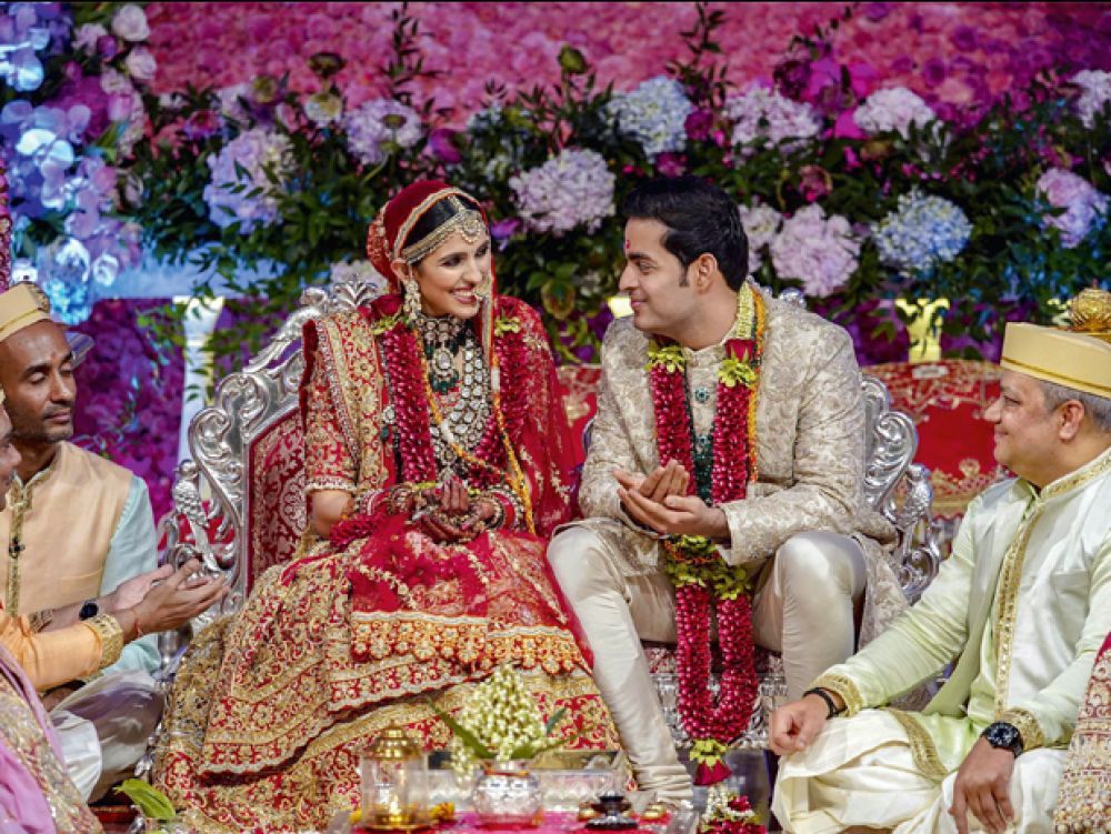 Omondo Société - Le mariage à 100 millions de dollars d'Isha Ambani : Un reflet de la puissance des grandes familles indiennes