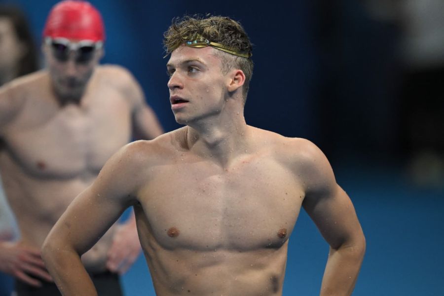 Léon Marchand annonce un séjour de deux à trois mois en Australie après un dernier meeting à La Réunion