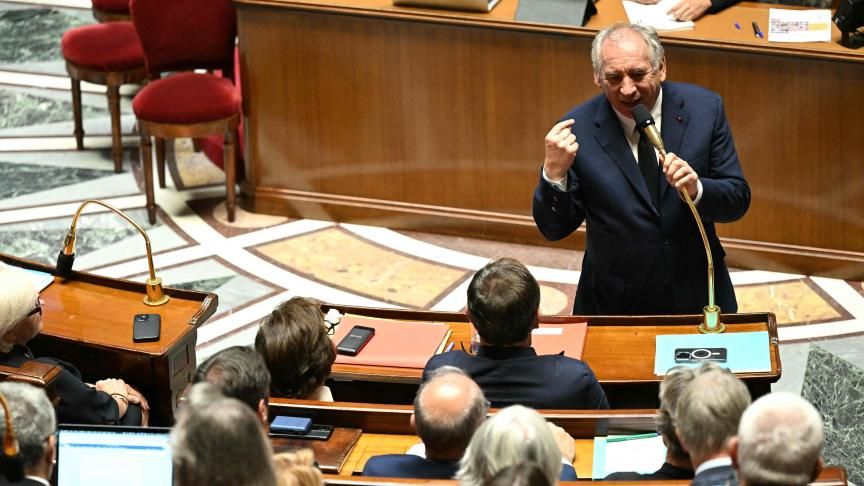 Renversé, François Bayrou recueille 364 voix contre lui, pire score qu’un Michel Barnier en 2024