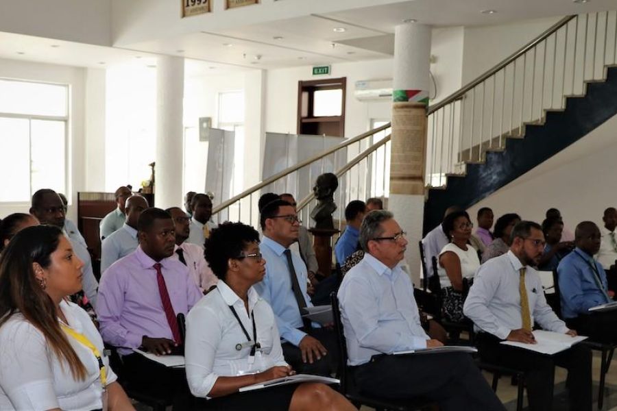 Les dirigeants économiques mondiaux se mobilisent pour trouver des solutions aux défis économiques en Afrique