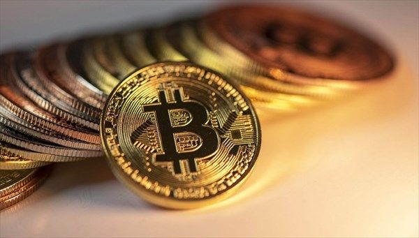le Bitcoin bat un record à plus de 109 000 dollars, entre euphorie des marchés et interrogations sur la régulation des cryptomonnaies