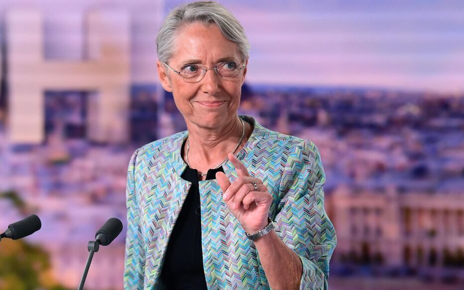 Élisabeth Borne propose d’ouvrir un débat sur la devise inscrite au Panthéon