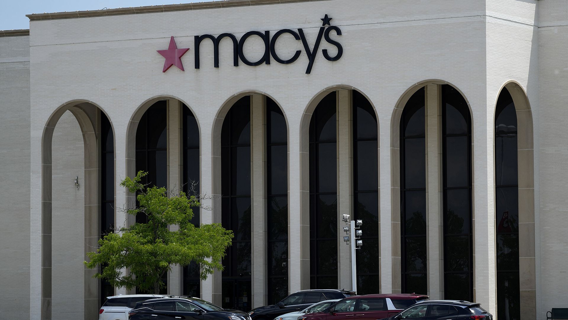 Scandale financier chez Macy's : dissimulation de 154 millions de dollars par un ex-comptable