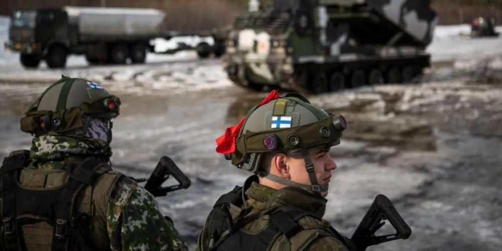 La Finlande surveille le renforcement militaire russe à sa frontière