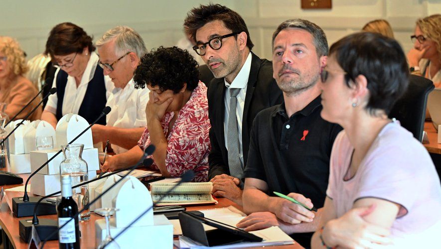 Législatives 2024 en France : La victoire de la gauche et ses implications pour l'Ukraine