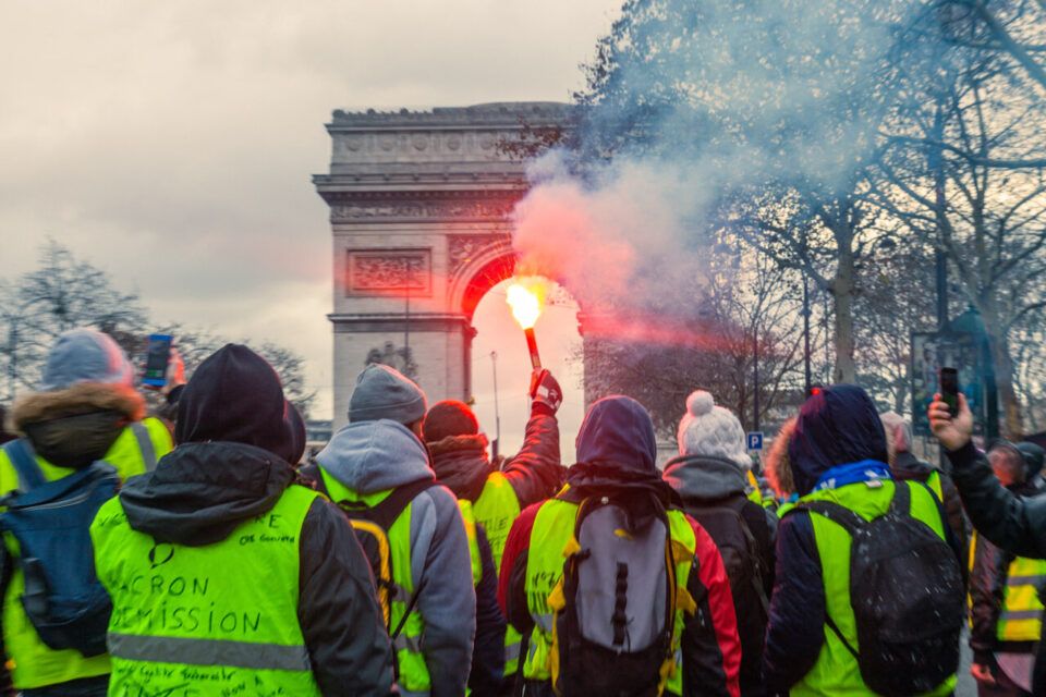 Régions : France 2025 – Grève et mobilisation en Alsace contre la suppression des jours fériés, une contestation régionale majeure