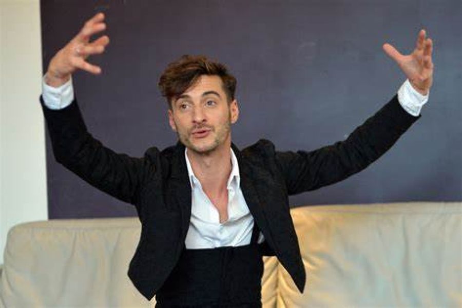 JO de Paris 2024 - Crise Après la Cérémonie d'Ouverture : Thomas Jolly, Directeur Artistique, Pris à Parti sur le Net