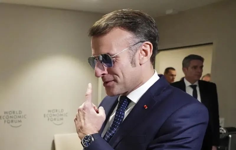 Emmanuel Macron et le Conseil pour la Paix : La France face à l'offensive douanière de Trump