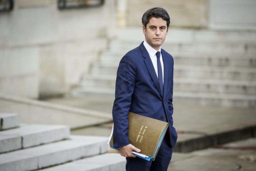 Législatives 2024 : Attal et Macron, les signes d'un divorce politique évident