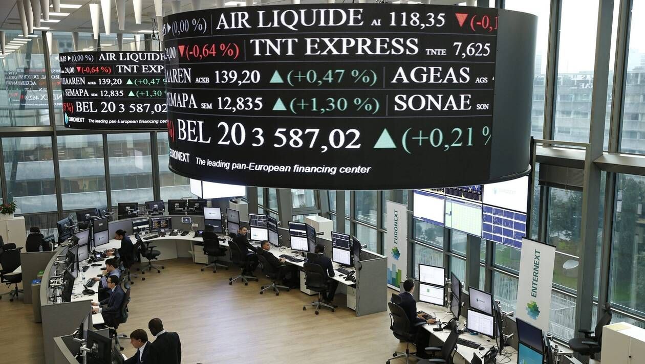 La Bourse de Paris se ressaisit malgré l'incertitude politique