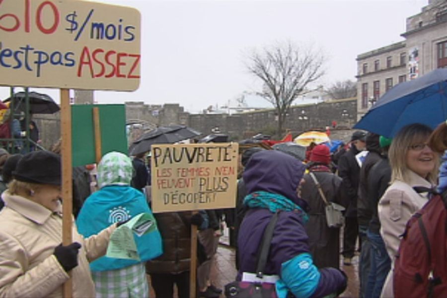 Plus de 400 000 employés de l’État en grève pour de meilleures conditions de travail