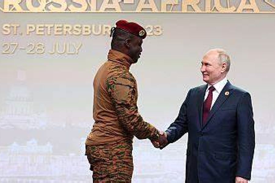 Plus de 4,5 milliards de dollars d'armes dédiés aux pays africains