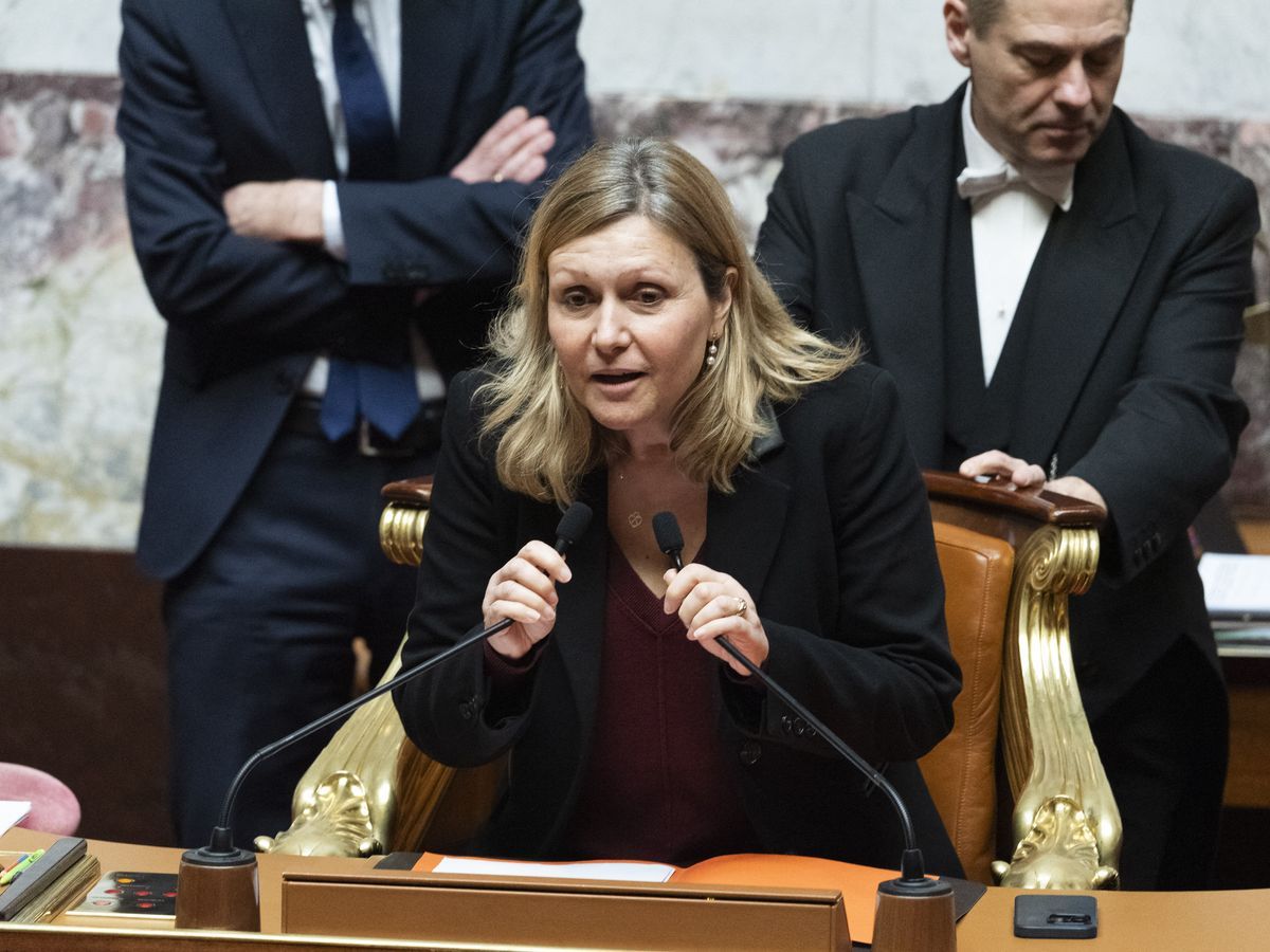 Proportionnelle aux Législatives : Braun-Pivet "Réservée" sur l'Urgence de la Réforme - Enterrement de Première Classe ?