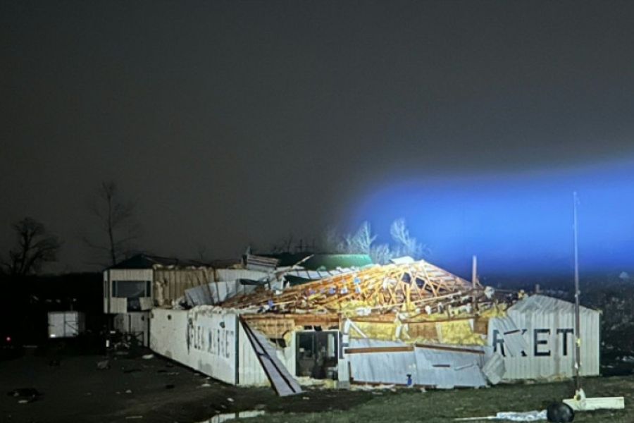 États-Unis : Au moins 27 morts dans de violentes tornades