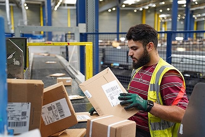 Suspension des envois de colis vers les États-Unis – Réaction en chaîne mondiale  Un gel des échanges postaux majeurs affecte 25 pays