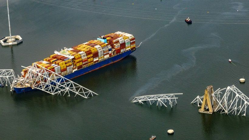 Amériques : Explosion spectaculaire d’un cargo au large de Baltimore, panique dans le port