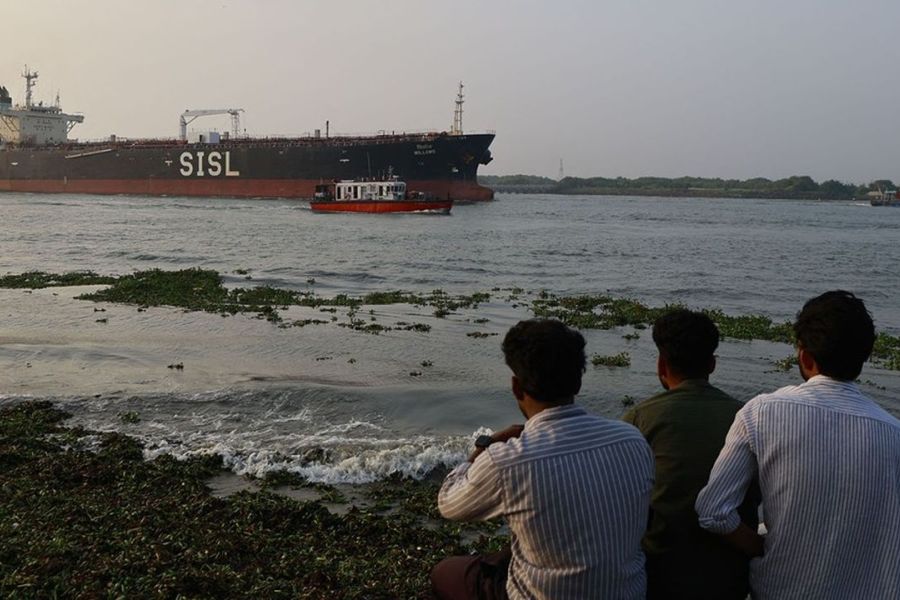 PÉTROLE RUSSE VERS L'INDE — LE GRAND DÉTOURNEMENT ET L'ÉCHEC DES SANCTIONS