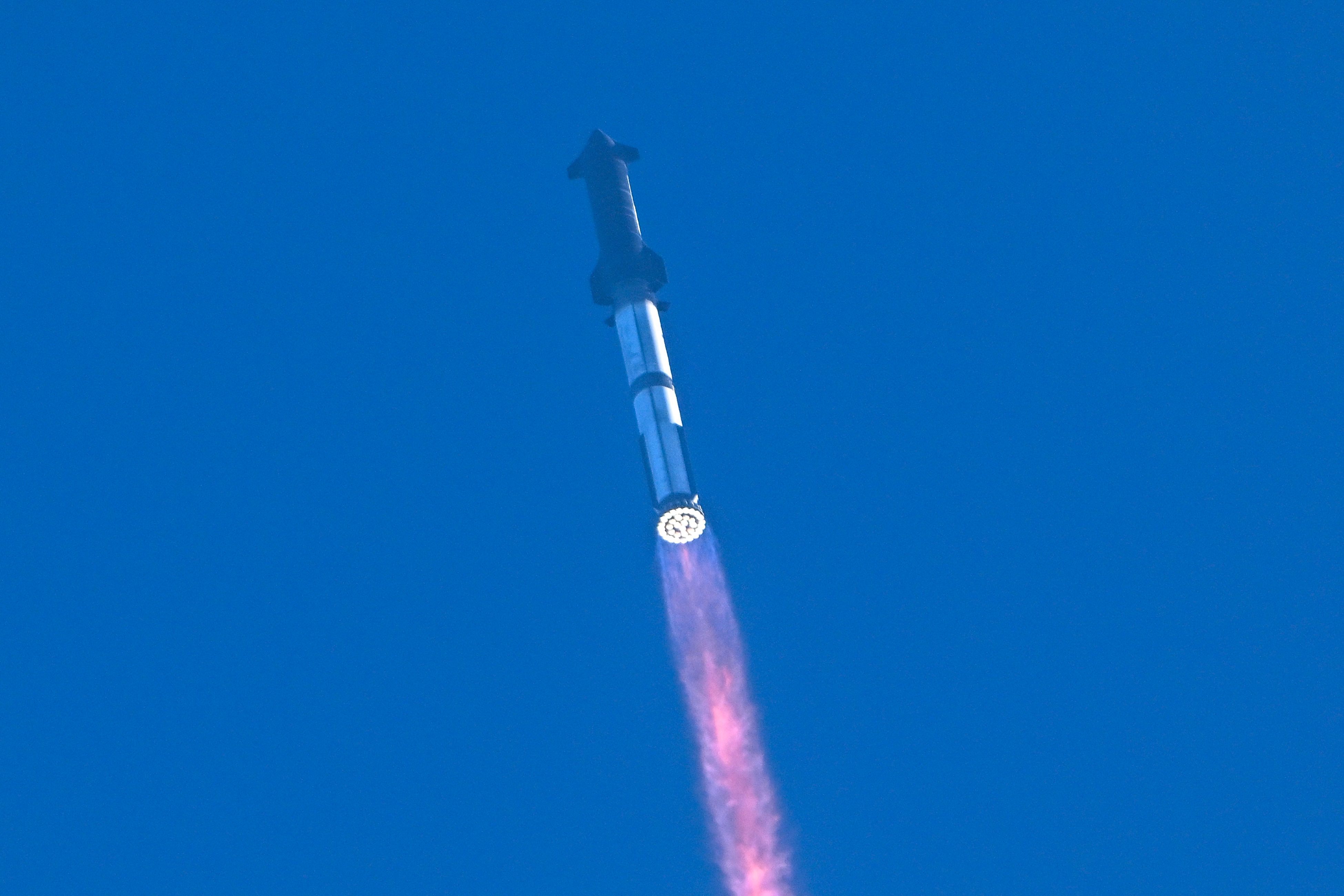 SpaceX échoue à récupérer le premier étage de Starship : un revers dans la conquête spatiale