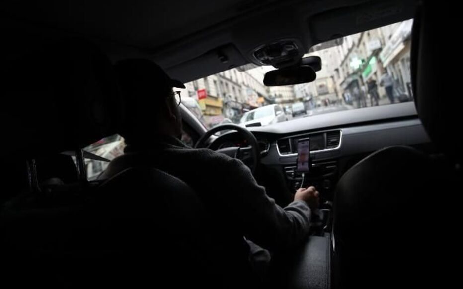 OMONDO FAITS DIVERS - Marseille : un chauffeur VTC menacé de mort par un jeune client armé