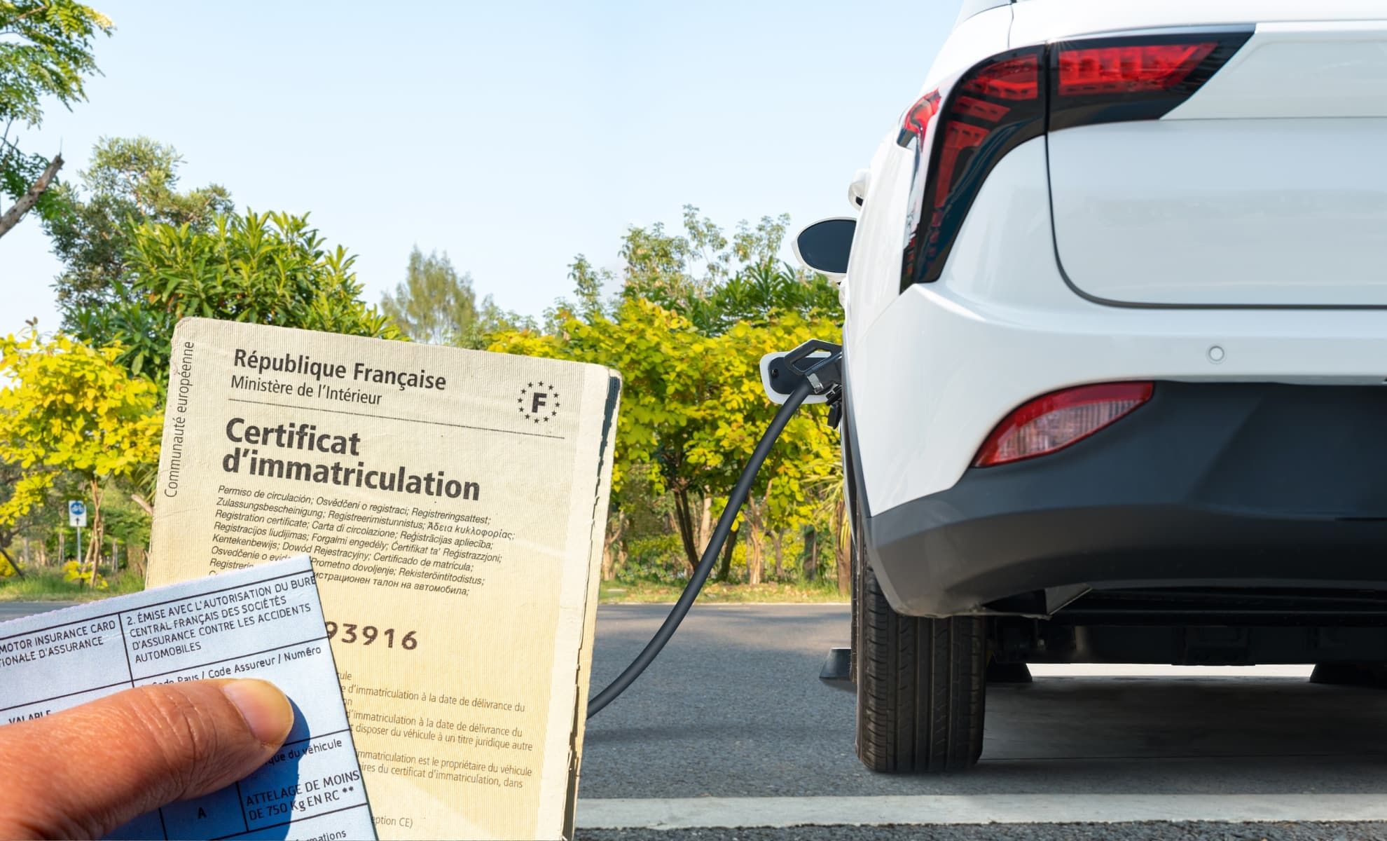 Carte grise payante pour les voitures électriques : impact sur la mobilité verte et le secteur automobile