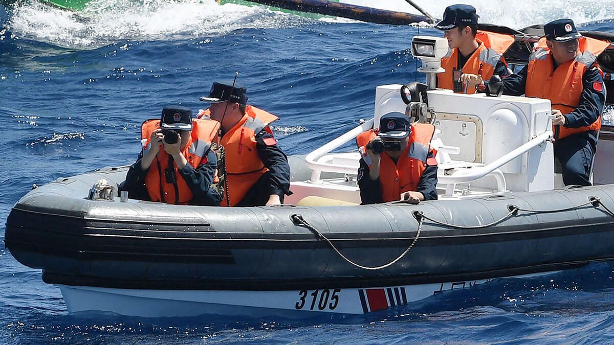 La mer, nouveau théâtre de la géopolitique mondiale : tensions croissantes en mer de Chine et stratégies navales en 2025.