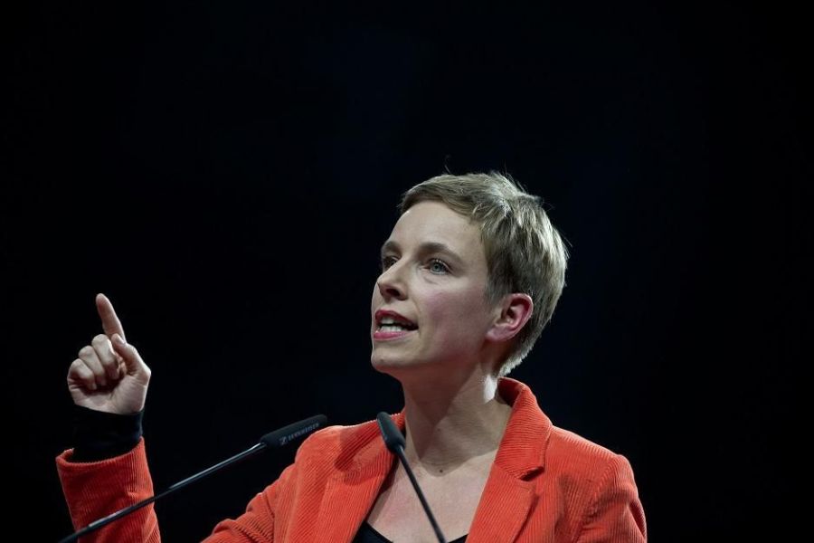 Lou Doillon et Clémentine Autain : Une affaire qui secoue le monde people français