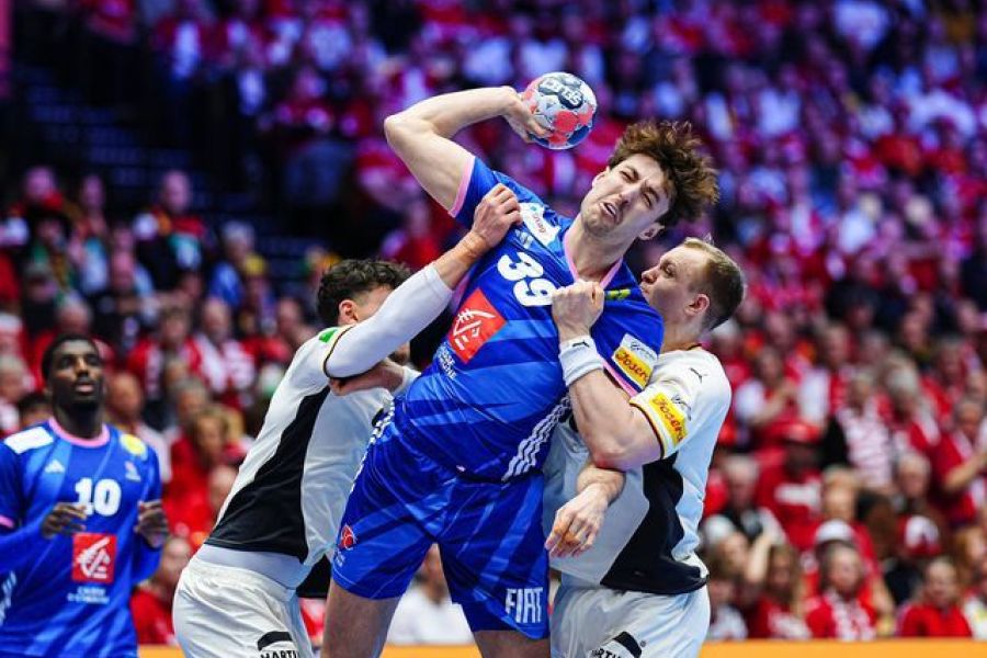Handball Euro 2026 : Fin de règne pour les Bleus, l'heure de l'inventaire après la débâcle face à l'Allemagne