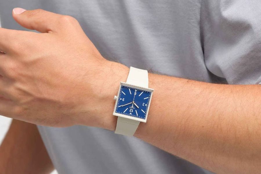 Swatch sort une montre « spéciale droits de douane », clin d’œil ironique aux tensions commerciales transatlantiques