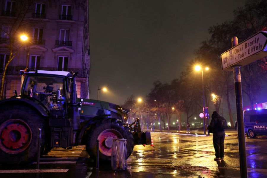 Colère agricole en France : Pourquoi le mouvement "Frexit" gagne du terrain à Paris