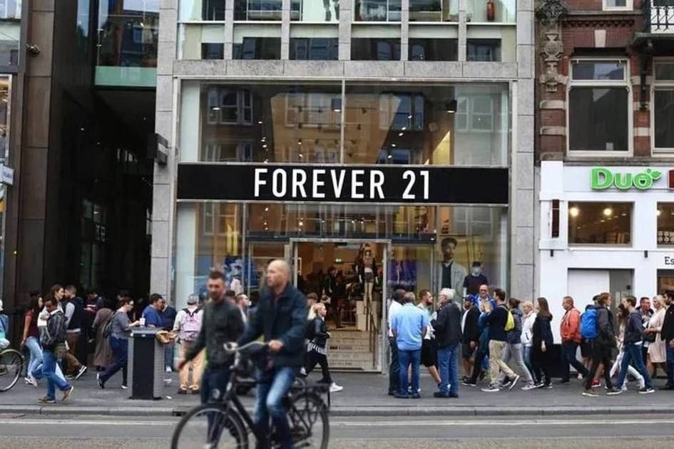 Forever 21 dépose le bilan pour la seconde fois aux États-Unis