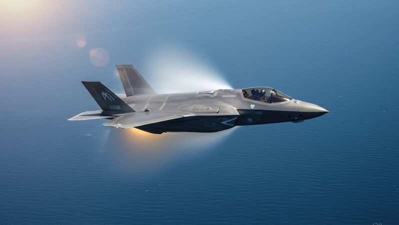 L'AVIONIQUE SUPRÊME ET LE FACTEUR HUMAIN : LE F-35, SYMBOLE D'UNE MODERNITÉ EN DÉROUTE ?