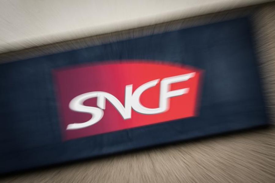 La SNCF propose une augmentation salariale de 2,2% pour éviter une grève majeure