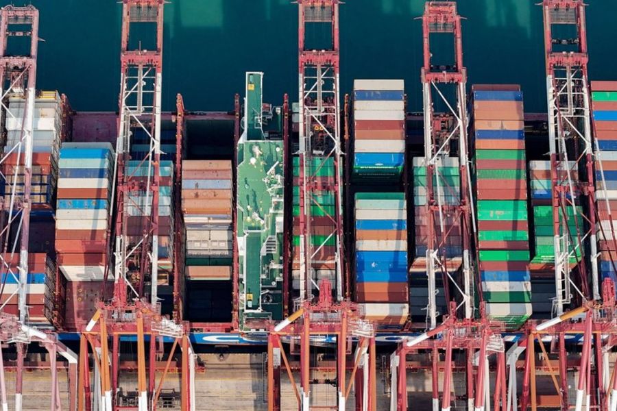 Économie asiatique : Le rebond inattendu des exportations technologiques japonaises et sud-coréennes