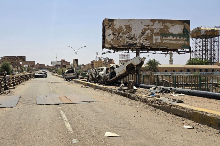 Khartoum : Soudan, attaque des paramilitaires, 48 morts, la démocratie prise au piège de la guerre civile