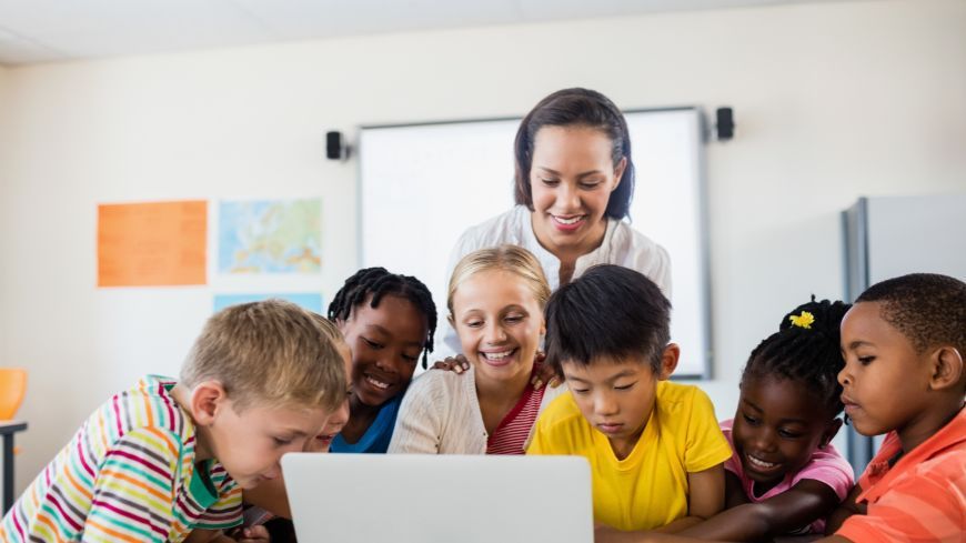 L'évolution du concept de citoyenneté à l'ère numérique en 2025