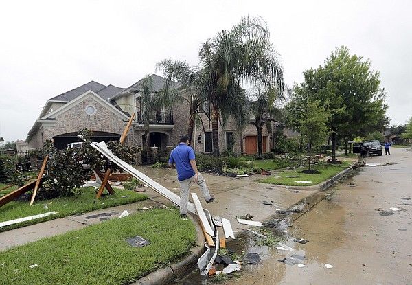 L'ouragan Beryl frappe le Texas, laissant plus de deux millions de foyers sans électricité