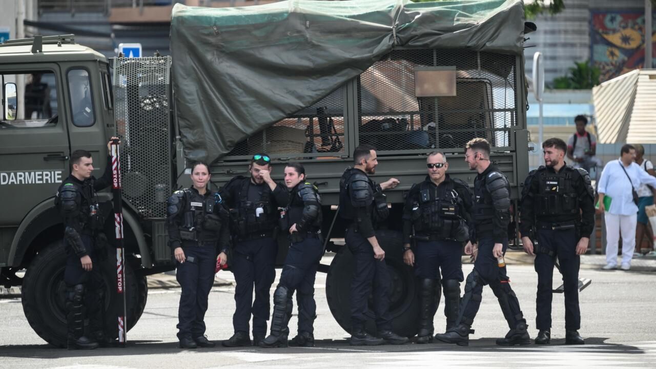 Martinique : un gendarme blessé, tensions et sécurité dans les Outre-mer français