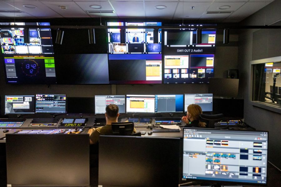 L’UE débloque 5,5 millions pour Radio Free Europe – Un filet de sécurité pour le journalisme indépendant