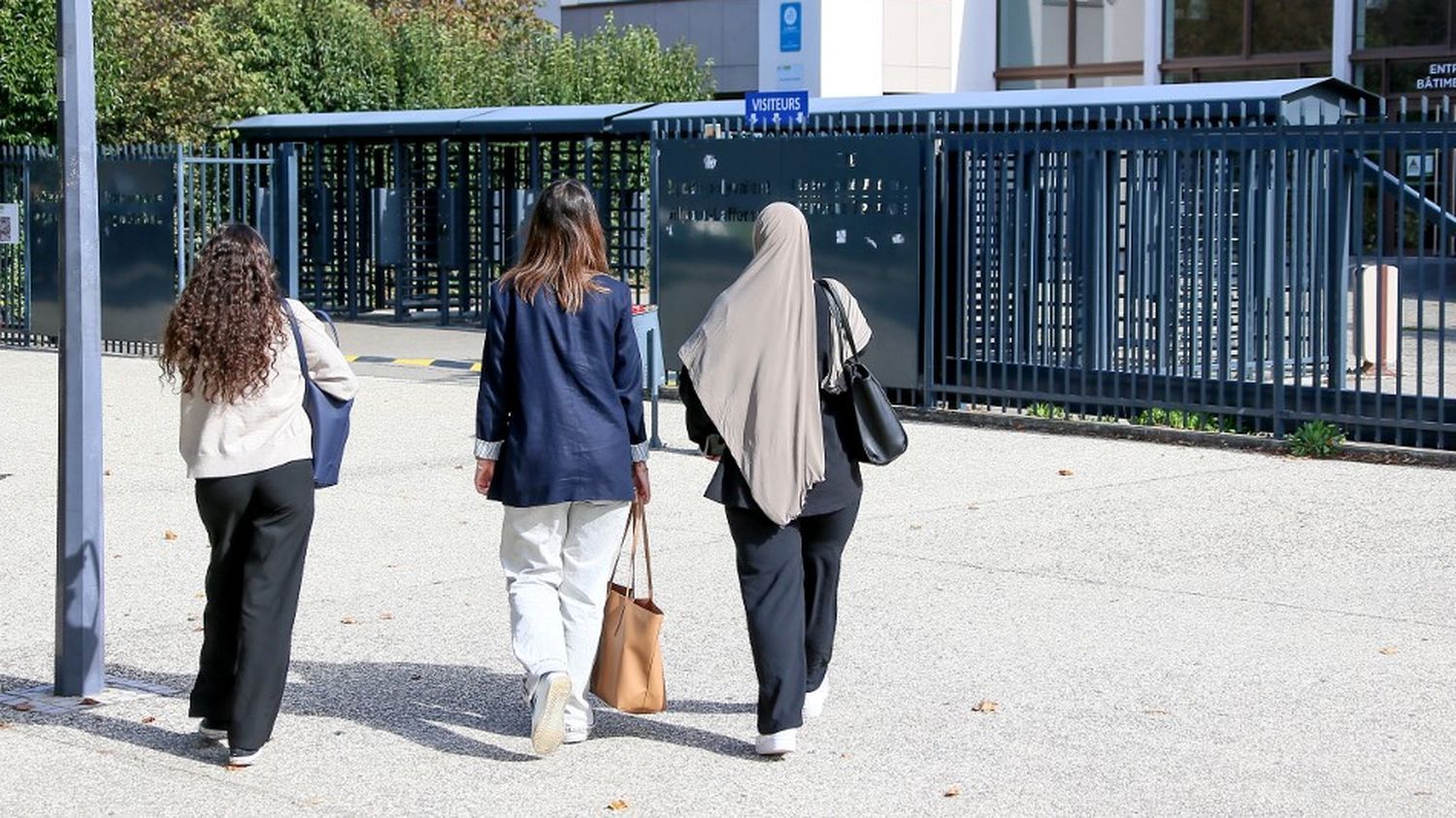 Le port du voile réduit drastiquement les chances d'obtenir un contrat d'apprentissage en France, selon une étude
