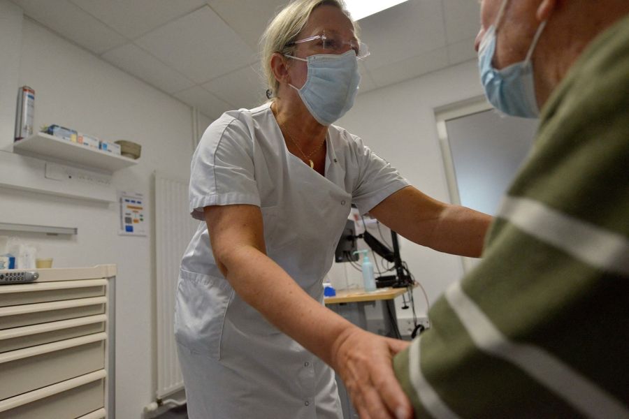 Médecine de ville et déserts médicaux : Le bras de fer sur l'élargissement des compétences des infirmiers et pharmaciens