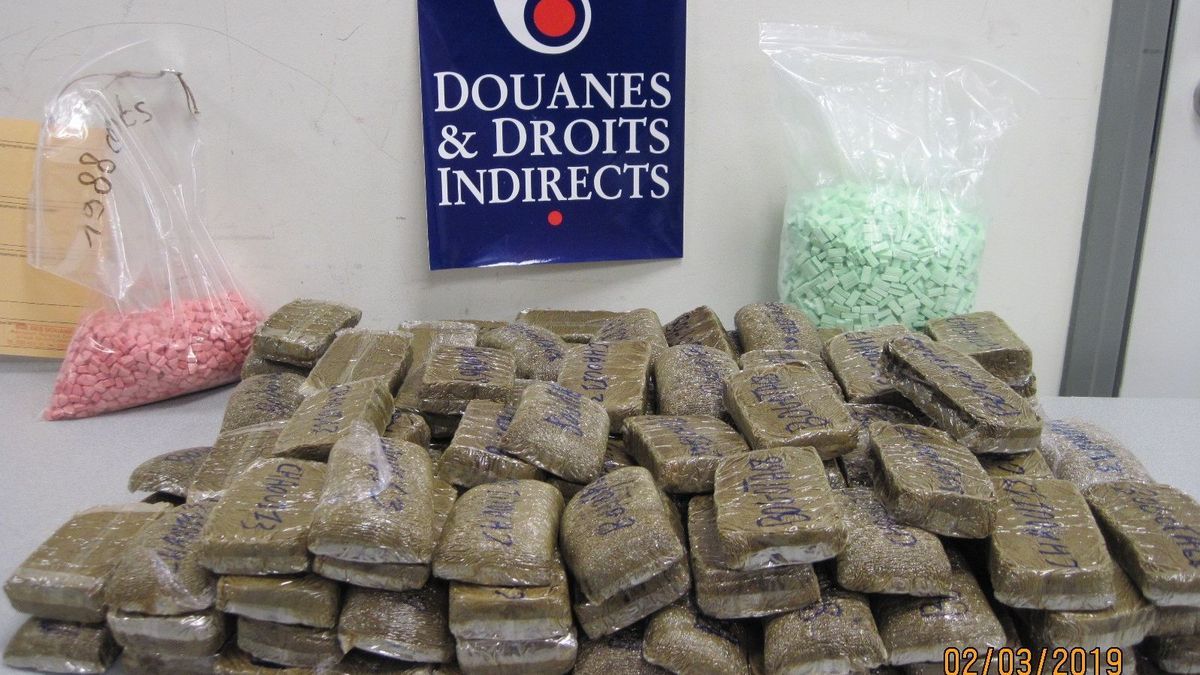 Narcotrafic : Saisie record à l'aéroport Roland-Garros, les réseaux de l'Océan Indien sous pression